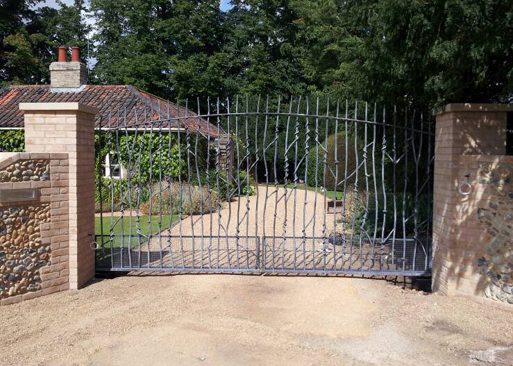 Main gates, garden gates, side gates and institutional gates made in bury st. edmunds, suffolk, UK.